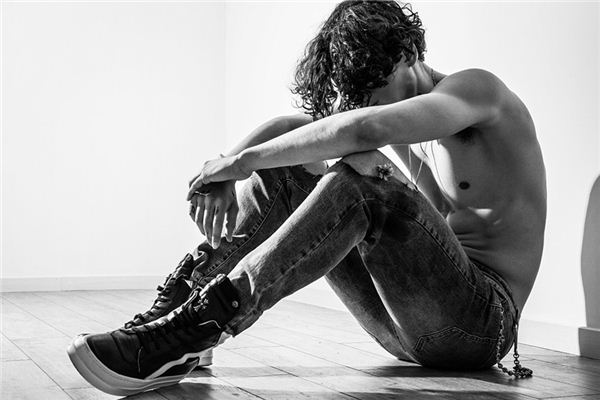 梦见抓痕 周公解梦梦到抓痕是什么意思 做梦梦见抓痕好不好