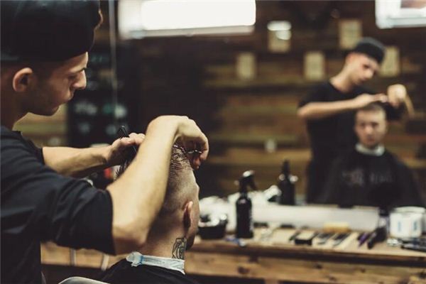 孕妇梦见剪头发 周公解梦 孕妇梦见剪头发是什么意思 孕妇梦见剪头发好不好