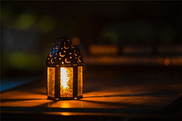 梦见柔光灯 周公解梦梦到柔光灯是什么意思 做梦梦见柔光灯好不好