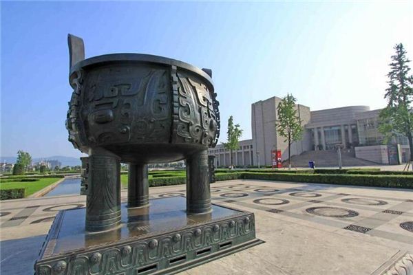 梦见青铜 青铜雕像 周公解梦梦到青铜 青铜雕像是什么意思 做梦梦见青铜 青铜雕像好不好