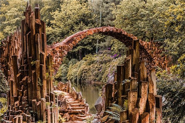 梦见陌生奇异的环境 周公解梦梦到陌生奇异的环境是什么意思 做梦梦见陌生奇异的环境好不好