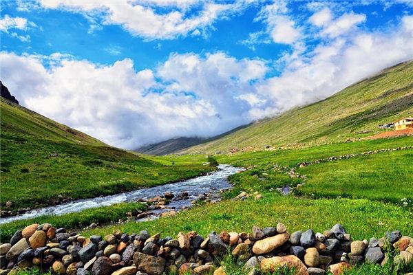 梦见晴天 阴天 周公解梦梦到晴天 阴天是什么意思 做梦梦见晴天 阴天好不好