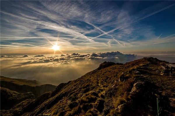 梦见太阳 日 周公解梦梦到太阳 日是什么意思 做梦梦见太阳 日好不好