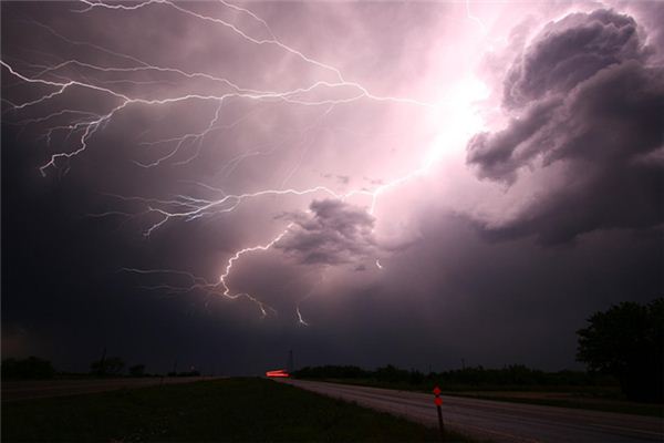 梦见云彩 白云 乌云 周公解梦梦到云彩 白云 乌云是什么意思 做梦梦见云彩 白云 乌云好不好