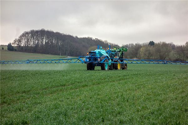 梦见肥料 周公解梦梦到肥料是什么意思 做梦梦见肥料好不好