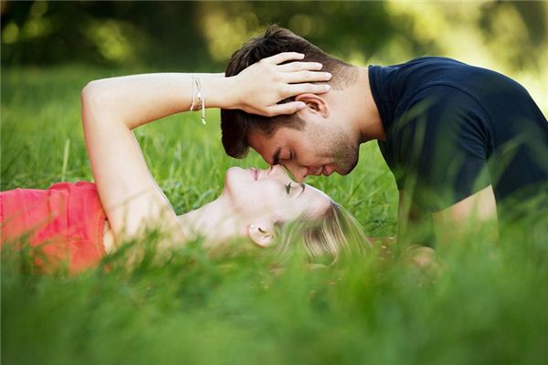 梦见老公 周公解梦梦到老公是什么意思 做梦梦见老公好不好