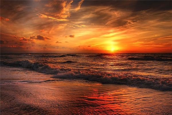 梦见天色染红 周公解梦梦到天色染红是什么意思 做梦梦见天色染红好不好