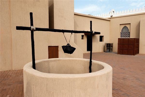 梦见打井水 周公解梦梦到打井水是什么意思 做梦梦见打井水好不好