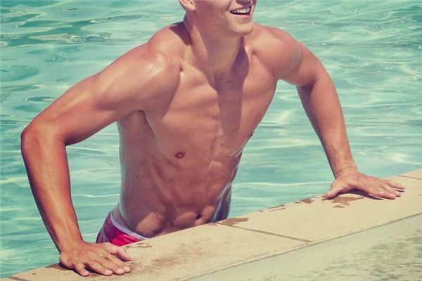 梦见赤裸的男人 周公解梦梦到赤裸的男人是什么意思 做梦梦见赤裸的男人好不好