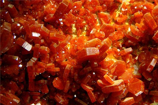 梦见铅矿 周公解梦梦到铅矿是什么意思 做梦梦见铅矿好不好