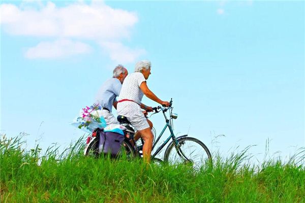 梦见爷爷 奶奶 周公解梦梦到爷爷 奶奶是什么意思 做梦梦见爷爷 奶奶好不好