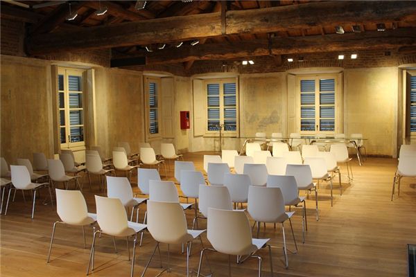 梦见教室 周公解梦梦到教室是什么意思 做梦梦见教室好不好