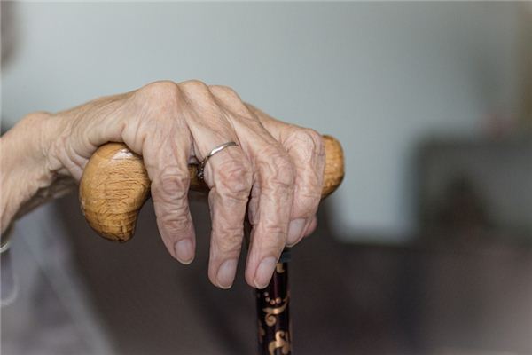 梦见蛇杖 周公解梦梦到蛇杖是什么意思 做梦梦见蛇杖好不好