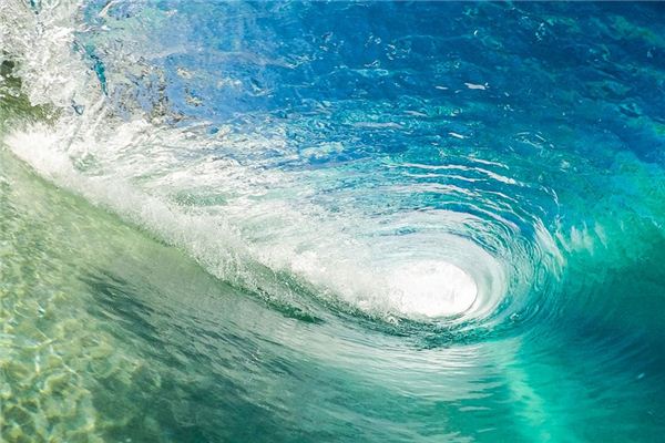 梦见漩涡 周公解梦梦到漩涡是什么意思 做梦梦见漩涡好不好