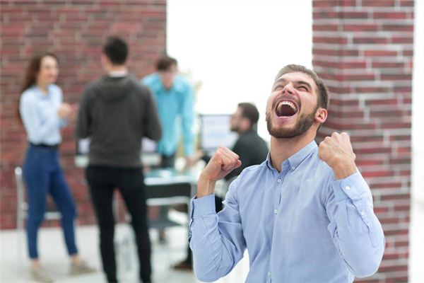 梦见呼喊 喊叫 周公解梦梦到呼喊 喊叫是什么意思 做梦梦见呼喊 喊叫好不好