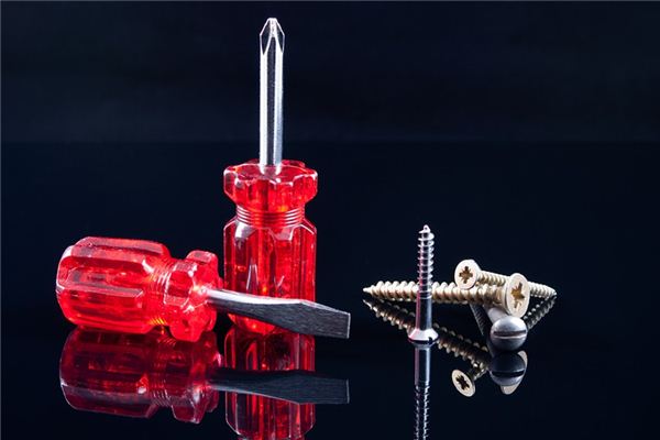 梦见螺丝刀 周公解梦梦到螺丝刀是什么意思 做梦梦见螺丝刀好不好