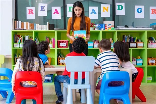 梦见<font color='red'>入学</font>典礼 周公解梦梦到<font color='red'>入学</font>典礼是什么意思 做梦梦见<font color='red'>入学</font>典礼好不好