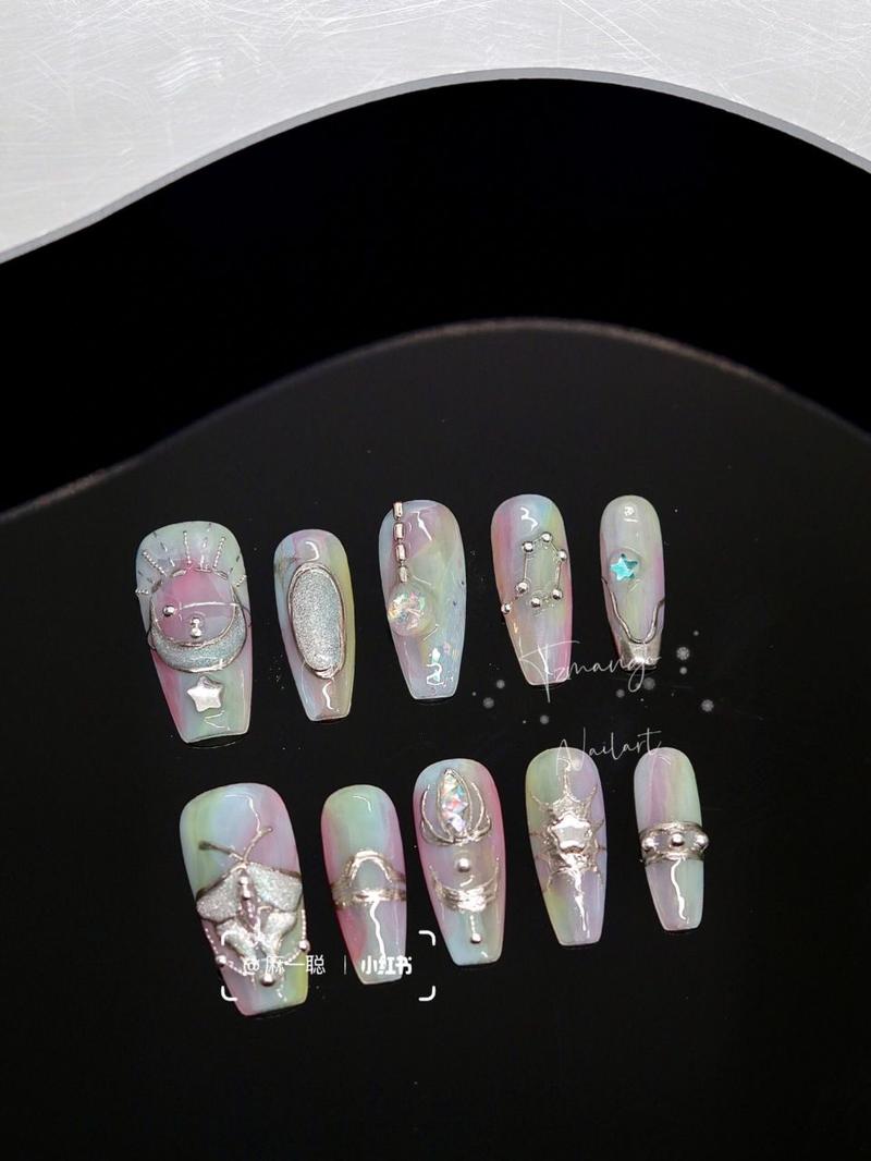 天秤座美甲 天秤座打架有多狂