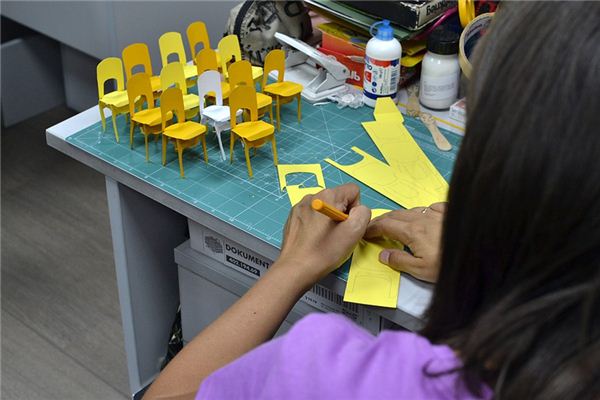 梦见左撇子 周公解梦梦到左撇子是什么意思 做梦梦见左撇子好不好